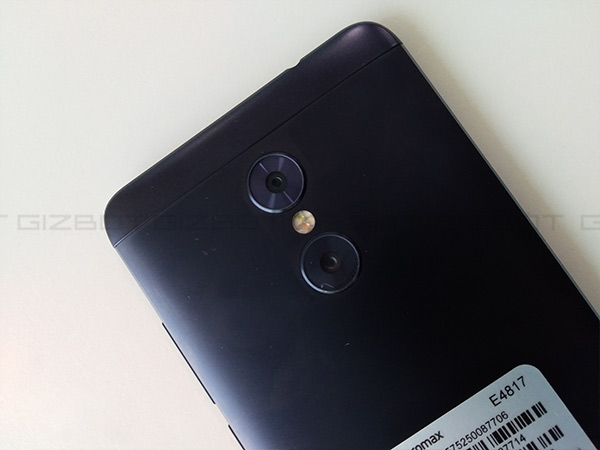 Camera: Namesake dual camera? 