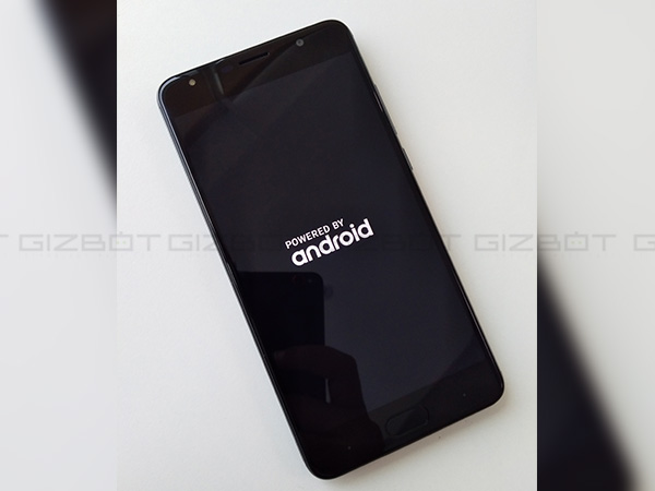 Software and UI: Nougat with handful of features