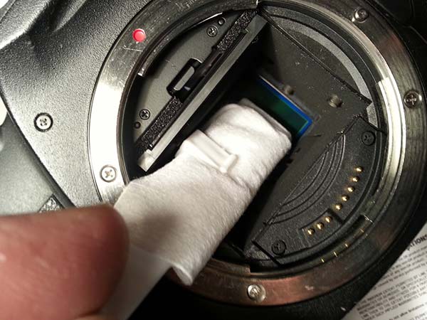 How to wet clean sensor?