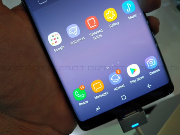 Display: Massive 6.3-inch Quad HD AMOLED screen