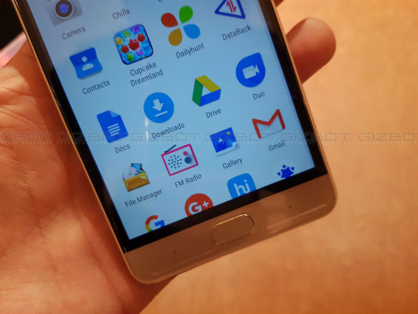 Octa-core MediaTek CPU and Stock Android Nougat