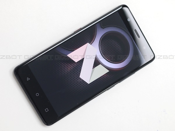 Operating System and UI: Android Nougat with no more Vibe UI!