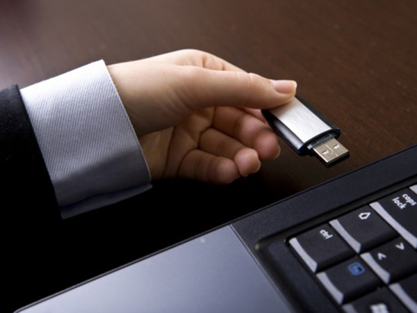 How to lock and unlock your Windows PC using USB Drive