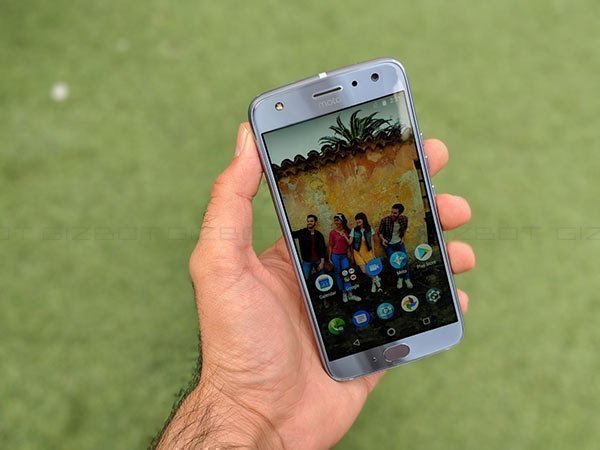 Performance and hardware: Snapdragon 630!