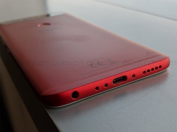  Dedicated microSD card, two SIM card slots and Type C Port