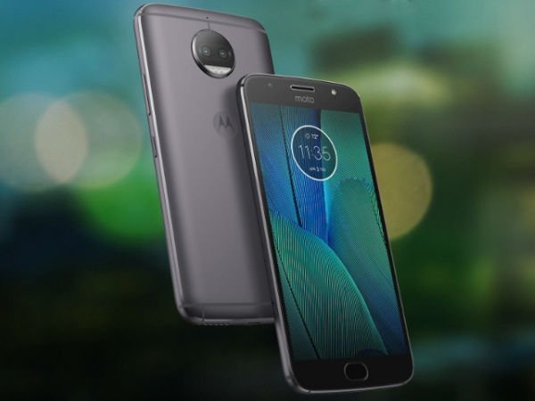 Motorola Moto G5S (EMI starts from Rs 666/month)