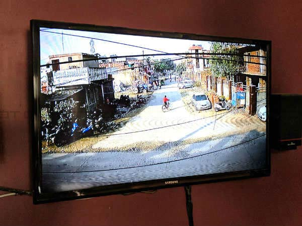 Take full control of your surroundings 