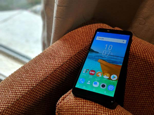 Best-in-class Selfie camera