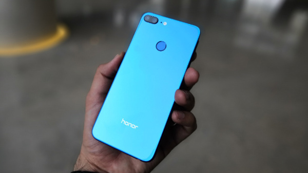 Premium glass unibody design