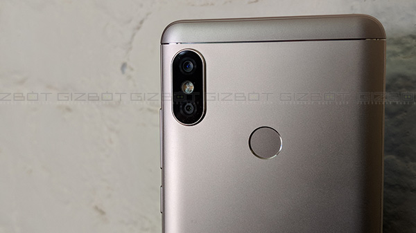 iPhone X inspired camera module