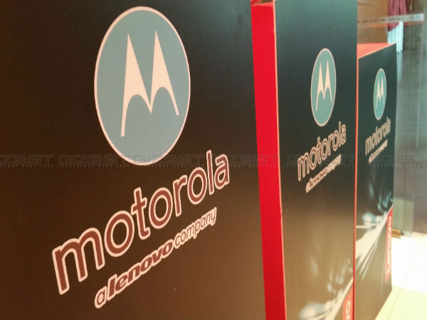 Motorola could unveil a borderless flexible OLED smartphone