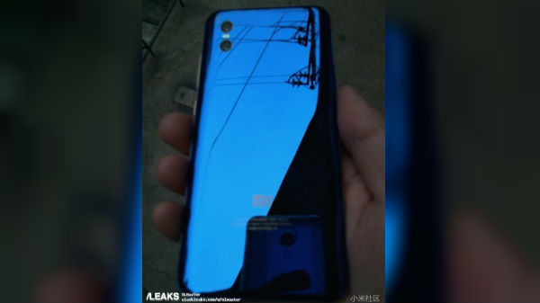 Reflective rear panel and dual cameras