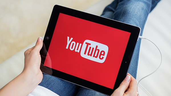 Play YouTube videos from your WhatsApp chat window directly 