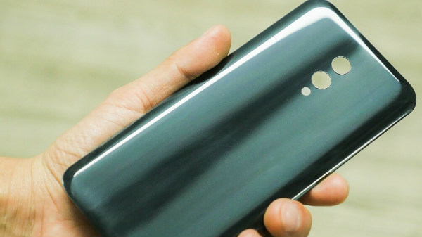 A new bezel-less smartphone with in-display fingerprint in works