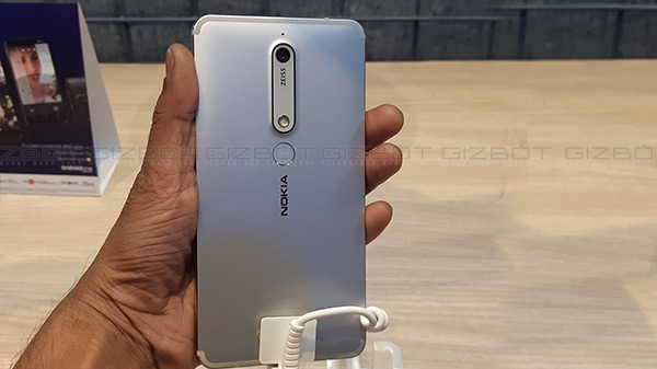 Camera- Powered by Carl ZEISS