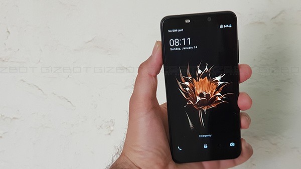 Vivid 18:9 aspect ratio Screen