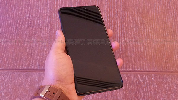 Alcatel 3V launched in India at Rs 9,999 Alcatel 3V launched in India at Rs 9,999