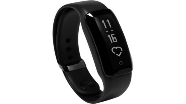 33% off on iVooMi FitMe Smart Fitness Band
