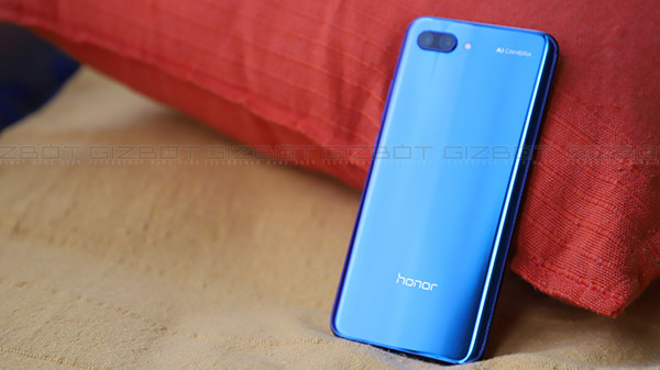 Design: Eye catchy and Ergonomic