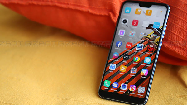 Display: Crisp notch-shaped Full HD+ screen