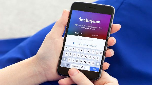 How to hide your accidental like on Instagram - Gizbot News