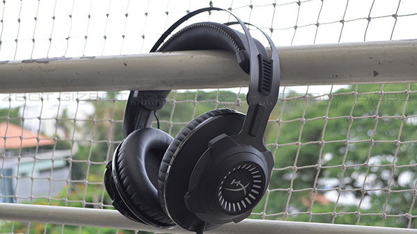 HyperX Cloud Revolver S gaming headset review