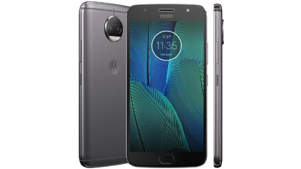 Motorola Moto G5s Plus (Rs 3,136 Cash back)