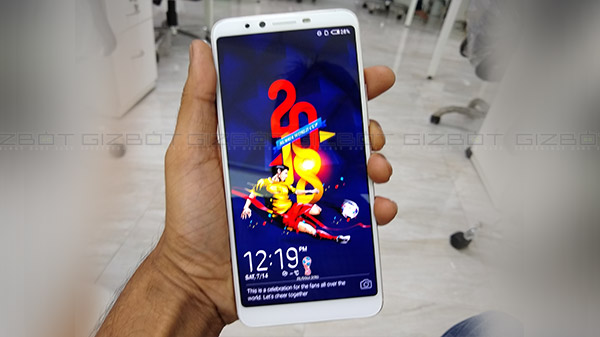 Design and Display: Massive 6-inches 18:9 aspect ratio screen