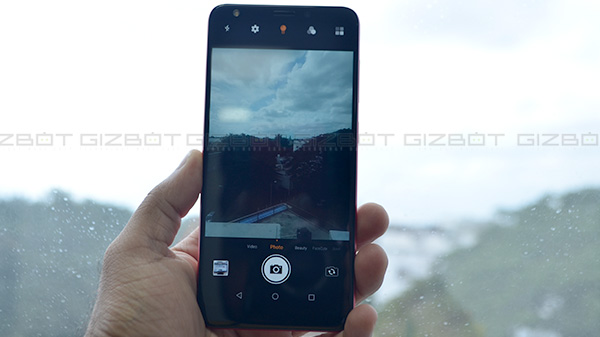 Camera: Much improvement needed