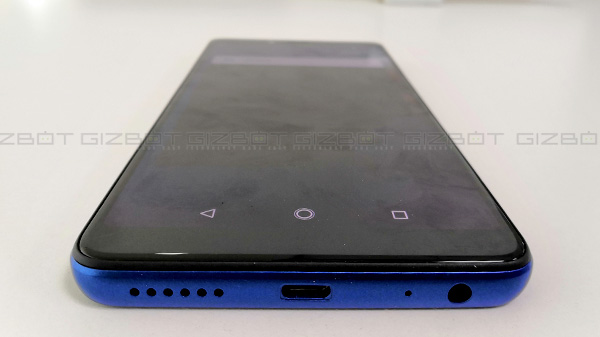 Battery and Connectivity: