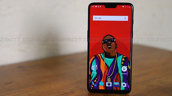 Headphone jack, wireless charging, notch and more