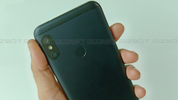 Design: Compact body with Matt textured finish 