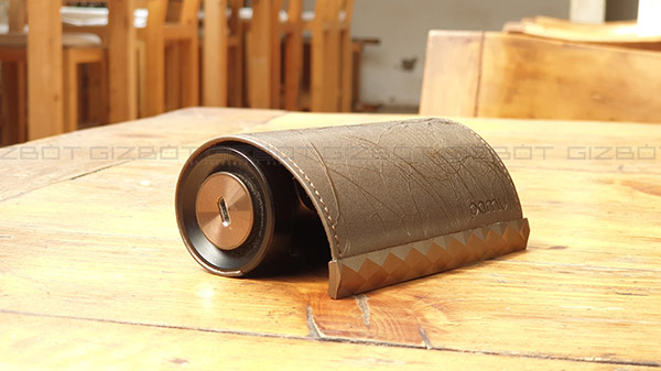 MicroUSB to Qi wireless adapter