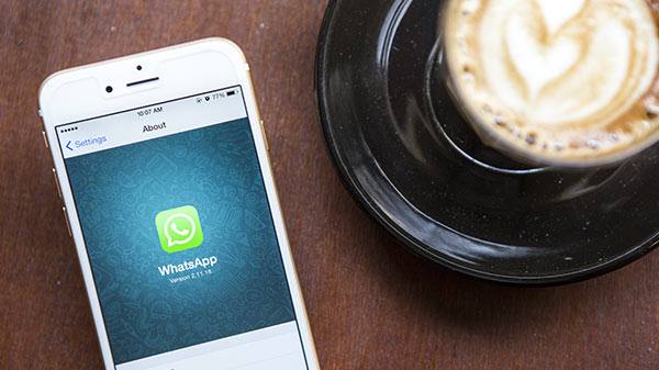 Advertisements in WhatsApp Status