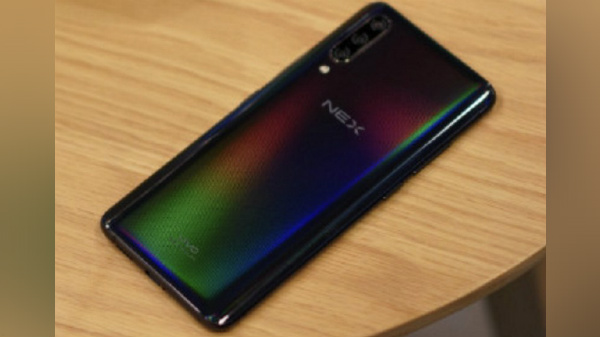 Alleged Vivo NEX 2 image leaks showing triple rear cameras