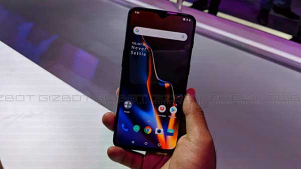 Massive queues at Pop-ups event show OnePlus rules the market