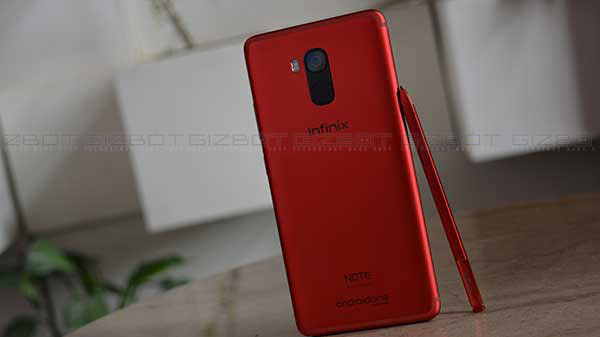 No dual-lens camera setup but 16MP AI selfie camera