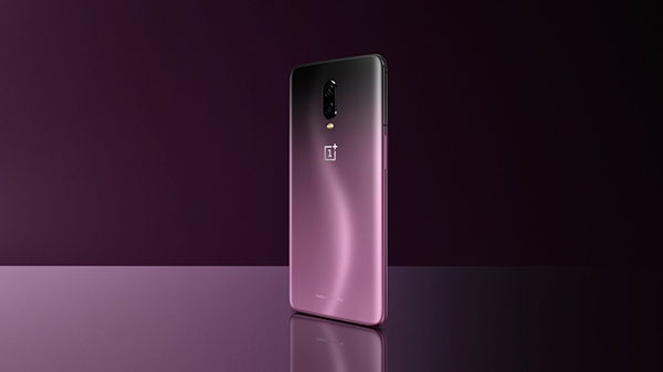 OnePlus 6T Thunder Purple Edition is simply a piece of art