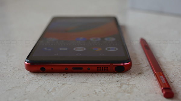 Battery: Big 4,000mAh battery