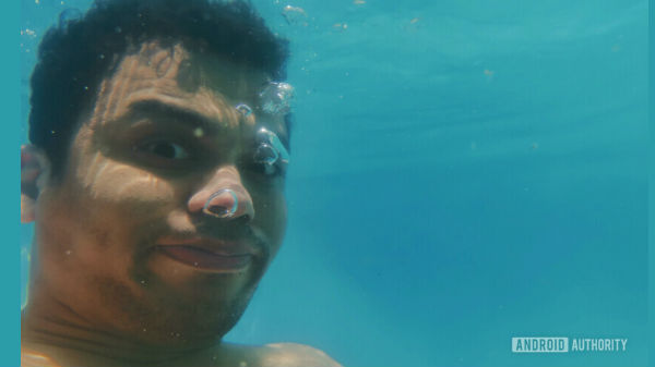 Huawei Mate 20 Pro Underwater Camera Mode test: Need more improvement