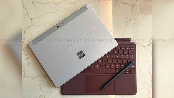 Microsoft Surface Go