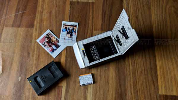 How to setup and print instant photos