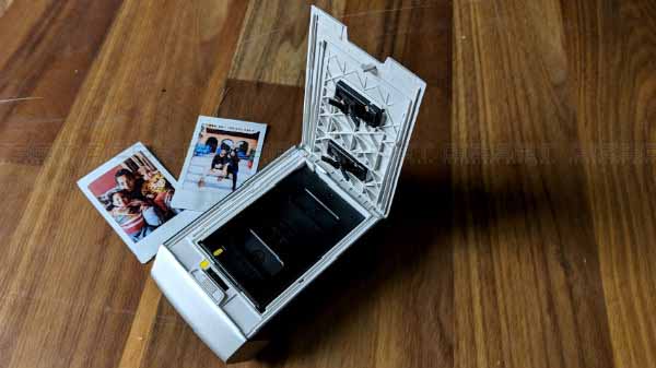 What is Fujifilm Instax Share SP-2?