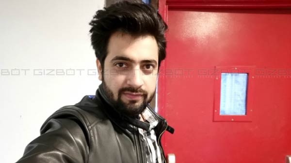 25MP Selfie Camera with Portrait mode