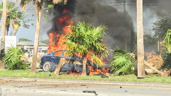 Video: Tesla driver killed in crash, responders fail to open doors