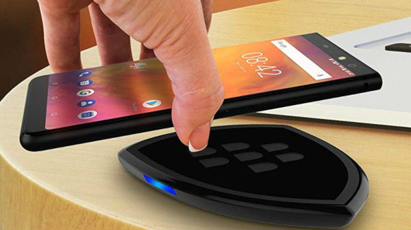 BlackBerry Wireless Charger launched in India for Rs. 2,499