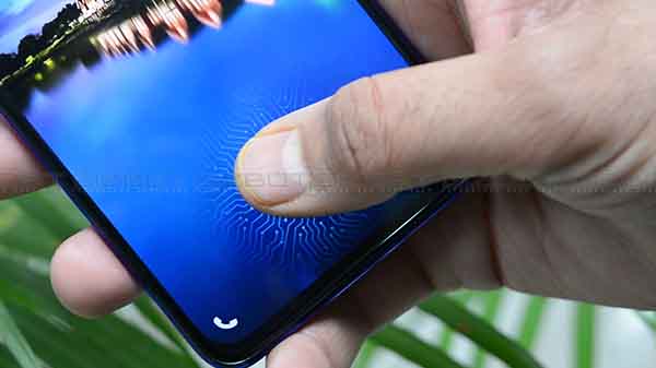 Hefty yet rests comfortably in the palm