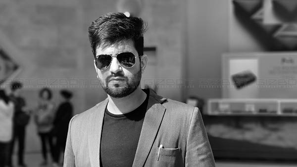 Monochrome Shots in Daylight