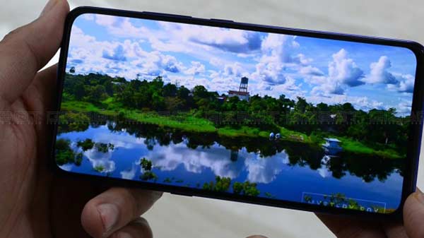 Vivo V15 Pro AMOLED display Vs. Competition