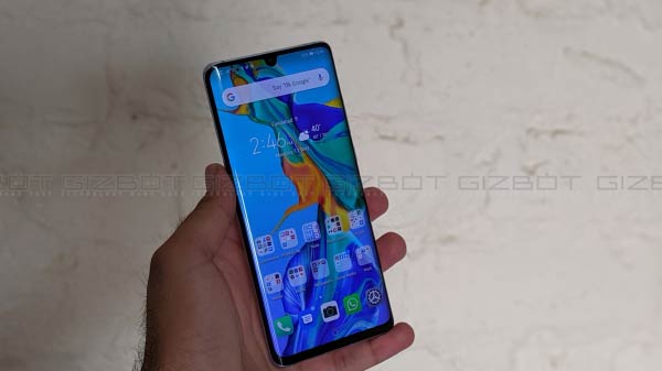 Hardware- Kirin 980 SoC with 6GB RAM